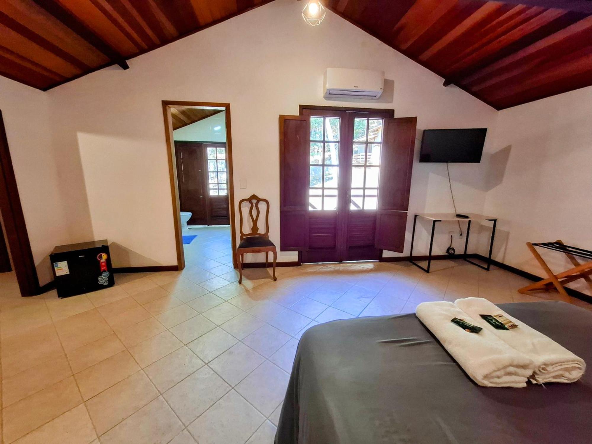 Casa Rosada Seu Refugio Na Serra Miguel Pereira Buitenkant foto