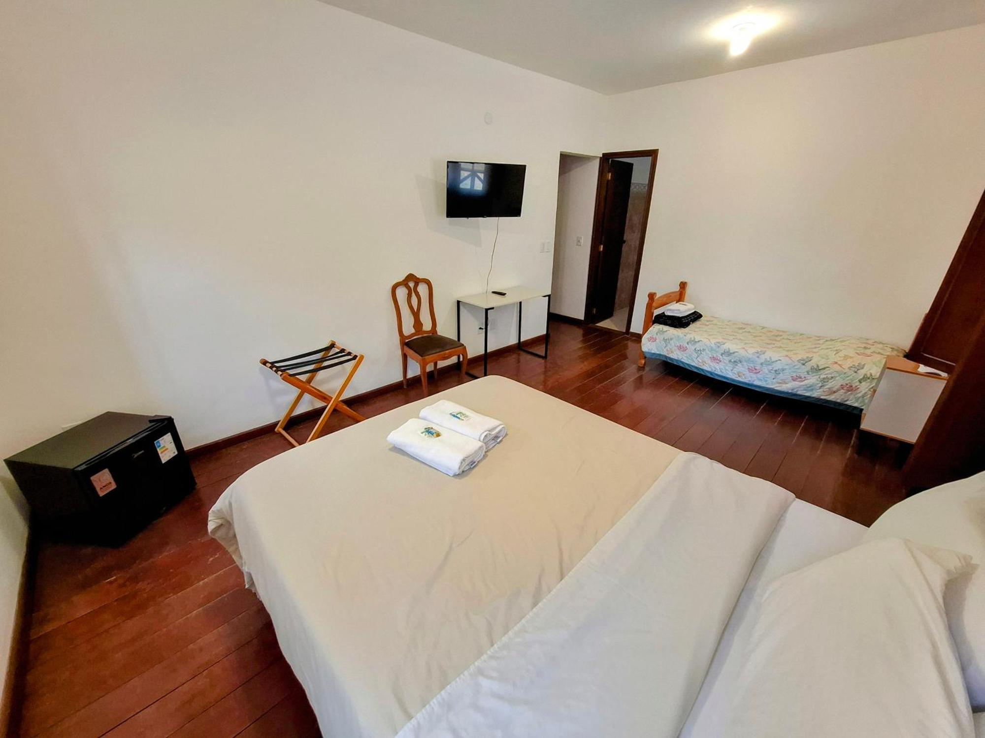 Casa Rosada Seu Refugio Na Serra Miguel Pereira Buitenkant foto